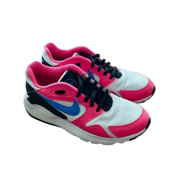 Nike Shoes - Nike LD Victory Sneakers Women's Size 6.5 7 Youth Men Size 5 Pink Black Classic